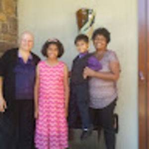 Meet your Posher, Hilary